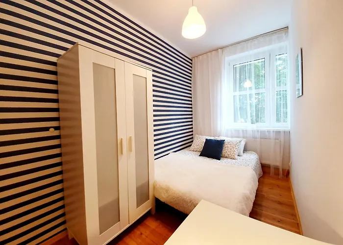 6 Pokoi W Centrum - Kartuska 12 公寓